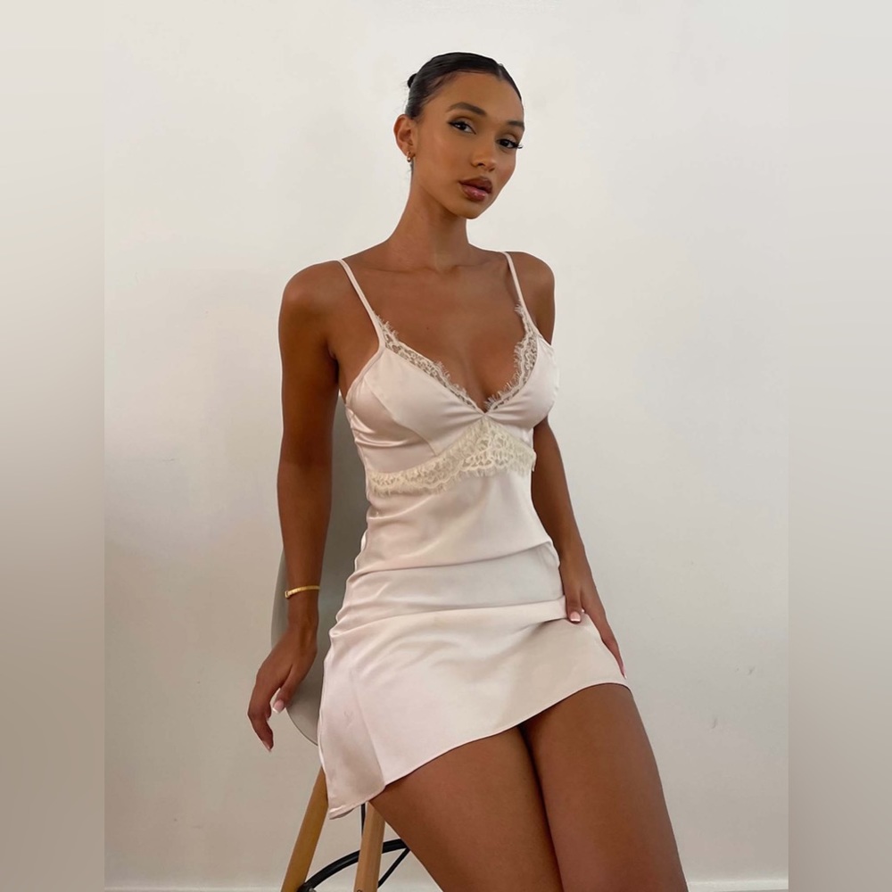 Joan slip dress in white/cream
